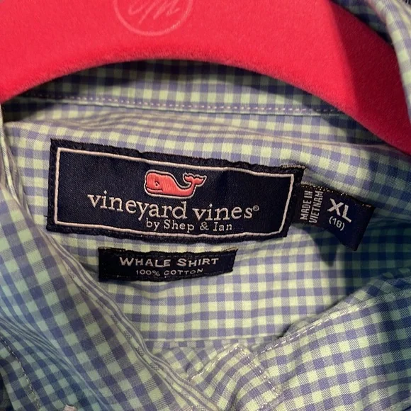 Vineyard vines Youth boy button down shirt - Picture 6 of 7